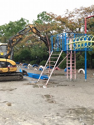 公共工事　瑞穂市内保育園・小学校　遊具の撤去処分工事